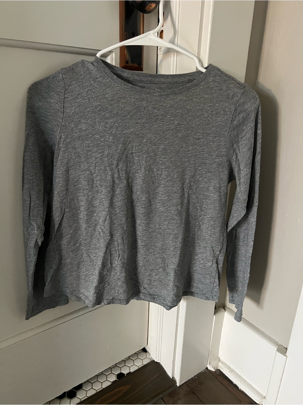 wonder nation Gray Long-Sleeve Crewneck Tee